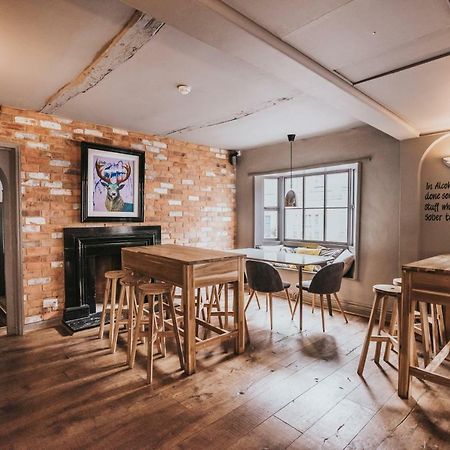 Saffron Suite And Kitchen แซฟฟรอนวอลเดน ภายนอก รูปภาพ